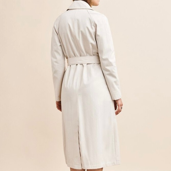 NWOT Dynamite Long Belted Cream Trench Coat - Picture 2 of 7
